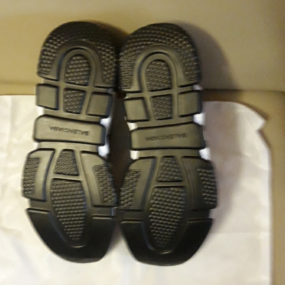 Balenciaga Speed Shoe - Picture 5 of 6